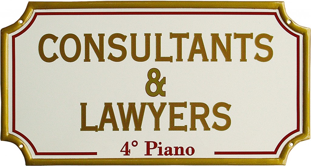 consultants-lawyers-1